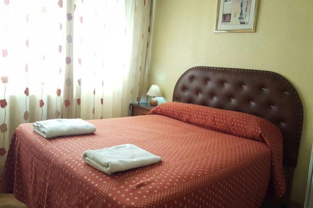 Hostal Jacinto Алькала-де-Энарес Экстерьер фото